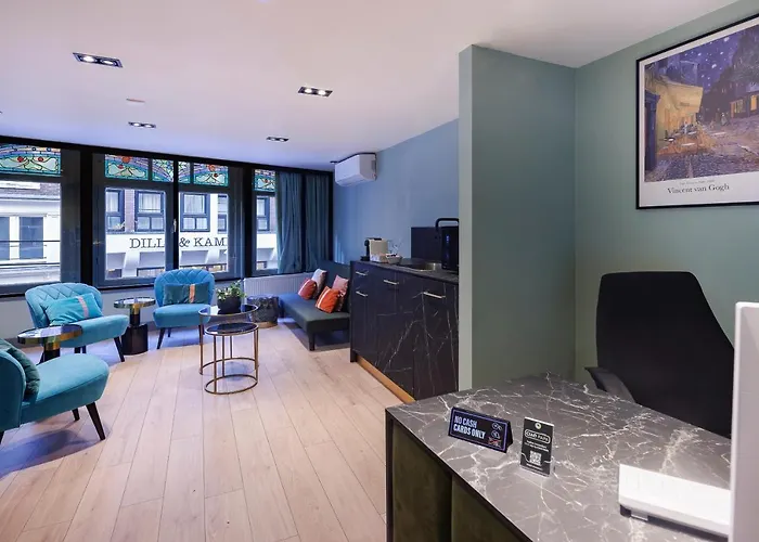 Ciao Papa Hotel Amsterdam Central Station
