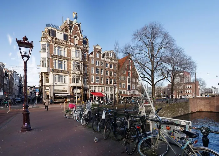 Ciao Papa Hotel Amsterdam Central Station